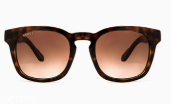 墨鏡顏色怎么選？暗紫色透明墨鏡更受青睞