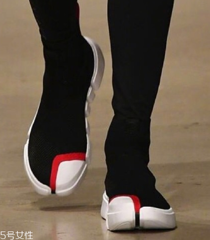 李寧紐約時裝周走秀款悟道球鞋在哪買_多少錢？