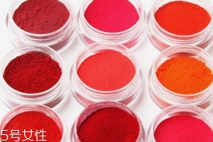 口紅粉怎么用？口紅色粉手工diy