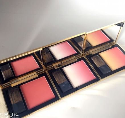 雅詩蘭黛腮紅怎么用？花漾傾慕腮紅漸變質(zhì)感