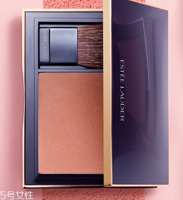 雅詩蘭黛腮紅怎么用？花漾傾慕腮紅漸變質(zhì)感