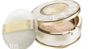 蜜粉餅和蜜粉的區(qū)別 蜜粉餅和蜜粉的區(qū)別