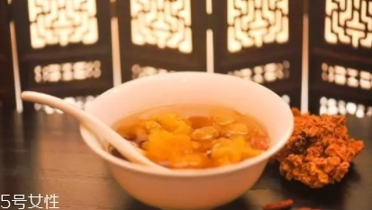 金耳怎么吃？金耳的做法