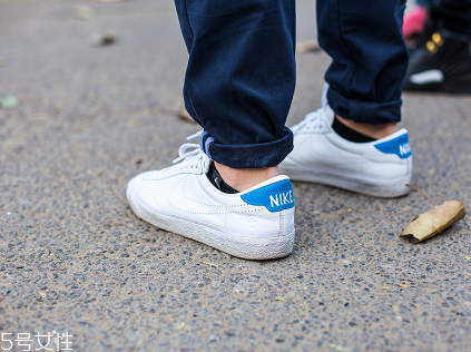 運(yùn)動(dòng)鞋放久了會(huì)壞嗎？運(yùn)動(dòng)鞋長(zhǎng)期不穿也會(huì)壞