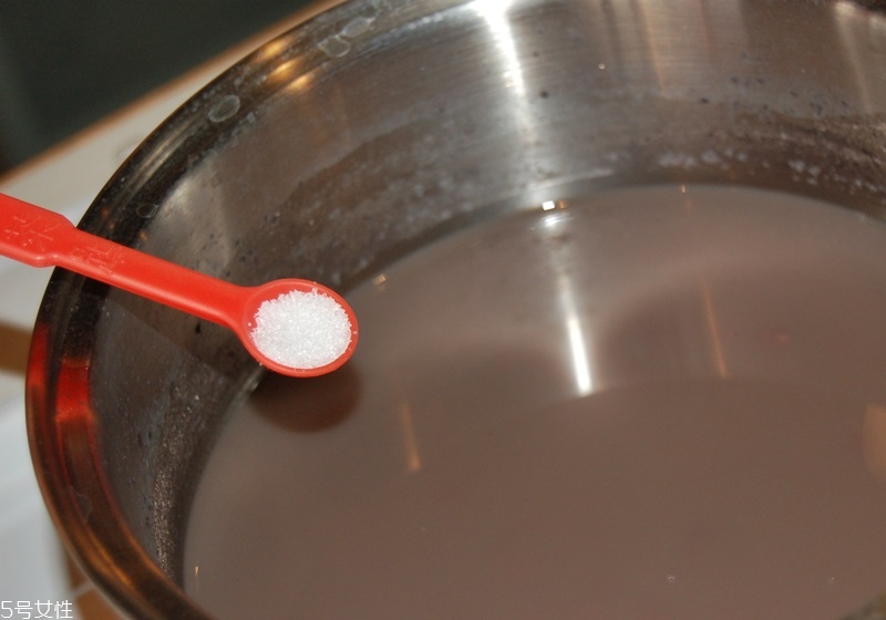 煮紅豆湯紅豆提前泡多久 4種鍋煮出4種口感 煮紅豆湯紅豆提前泡多久 4種鍋煮出4種口感