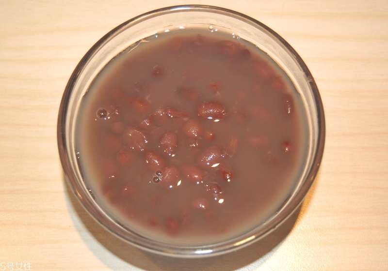 煮紅豆湯紅豆提前泡多久 4種鍋煮出4種口感 煮紅豆湯紅豆提前泡多久 4種鍋煮出4種口感