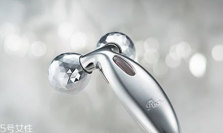 yaman美容儀和refa哪個(gè)好 最火的兩款美容儀 yaman美容儀和refa哪個(gè)好 最火的兩款美容儀