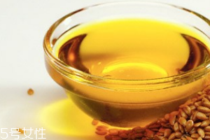 亞麻籽油熱量高嗎 具有很高的熱量 亞麻籽油熱量高嗎 具有很高的熱量