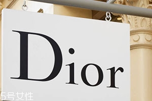 dior迪奧和香奈兒化妝品哪個(gè)好？檔次更高