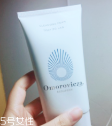 omorovicza薄荷潔面膏適合什么膚質(zhì)？干皮最適合