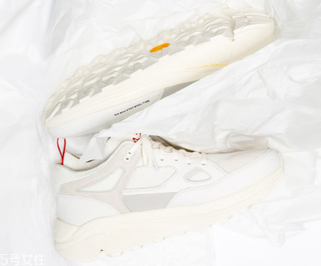 brandblack與424聯(lián)名老爹鞋怎么樣？當(dāng)下最受矚目的鞋型