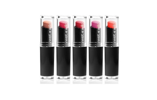 每天涂口紅有危害嗎 不要買(mǎi)三無(wú)產(chǎn)品 每天涂口紅有危害嗎 不要買(mǎi)三無(wú)產(chǎn)品