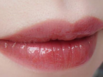 口紅怎么涂不會(huì)掉？唇妝固色三步走