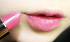口紅怎么涂不會(huì)掉？唇妝固色三步走