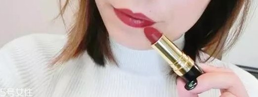 露華濃黑管口紅怎么樣？4種質(zhì)地全試色