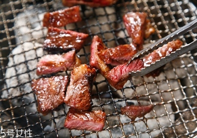 自己烤肉怎么烤好吃又不燒焦 自己烤肉怎么烤好吃又不燒焦