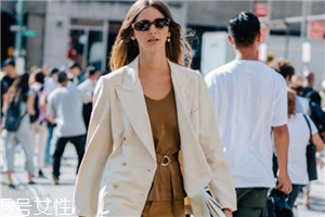 春天適合穿什么顏色？2018早春流行色