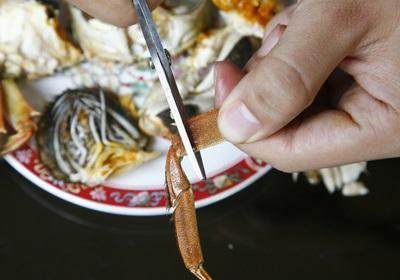 陽(yáng)澄湖大閘蟹怎么吃？食陽(yáng)澄湖大閘蟹注意事項(xiàng)