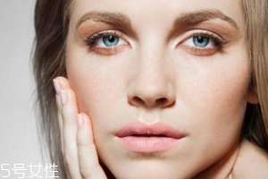 春季如何預防皮膚過敏？選擇敏感肌專用護膚品