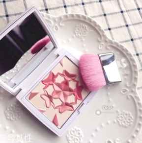 dior迪奧腮紅怎么樣？多角度評測