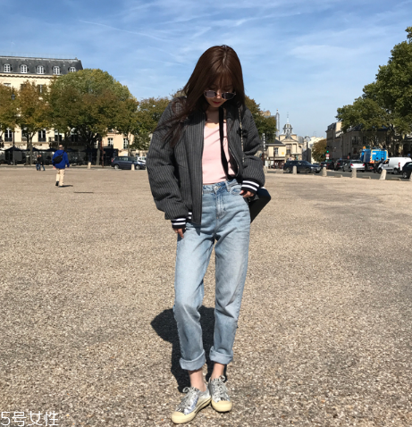 牛仔褲太緊了怎么辦？牛仔褲穿穿就松了