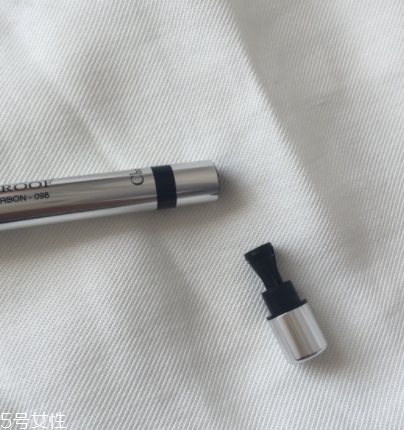 dior迪奧眼線筆多少錢一支？