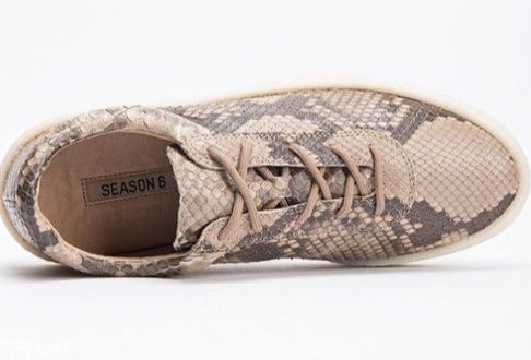 yeezy season 6蛇皮定制款多少錢？打造奢華運動風