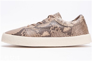 yeezy season 6蛇皮定制款多少錢？打造奢華運動風