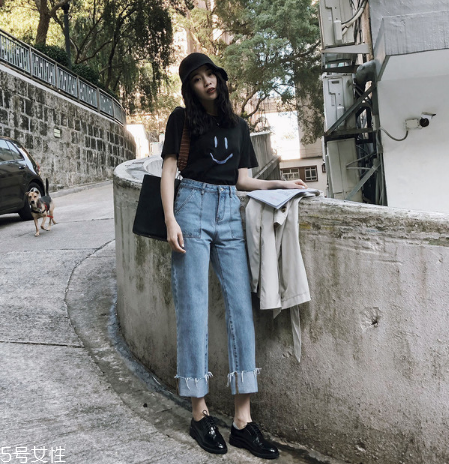 牛仔褲太寬松怎么改小？牛仔褲穿松了這樣處理