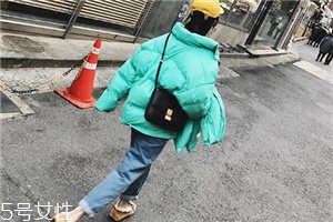 牛仔褲脫漿是什么意思？脫漿之后更柔軟