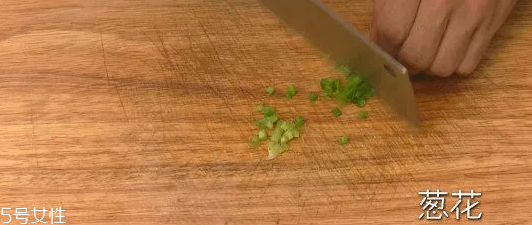 吃花菜可以減肥嗎？熱量低適合減肥時吃