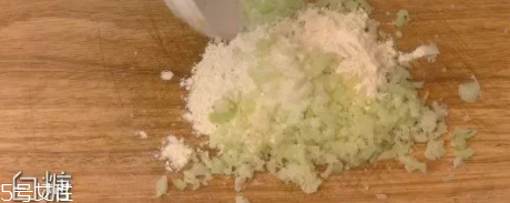 吃花菜可以減肥嗎？熱量低適合減肥時吃