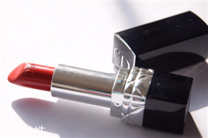 迪奧999有幾種系列版本 迪奧999真假對(duì)比圖 迪奧999有幾種系列版本 迪奧999真假對(duì)比圖