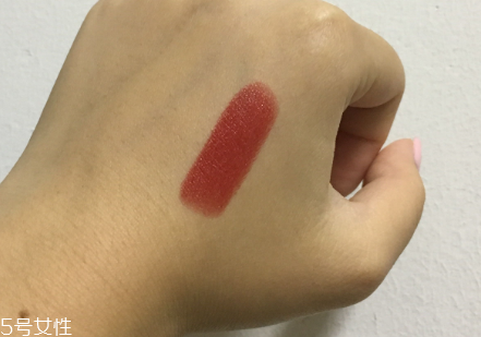 迪奧口紅999適合日常素顏嗎 人手必備的一支口紅 迪奧口紅999適合日常素顏嗎 人手必備的一支口紅