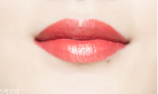 迪奧口紅999適合日常素顏嗎 人手必備的一支口紅 迪奧口紅999適合日常素顏嗎 人手必備的一支口紅