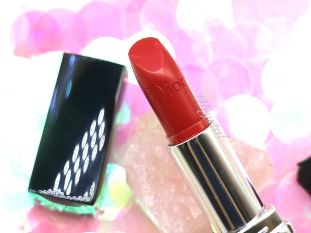 迪奧999口紅啞光好看還是亮紅 迪奧999啞光和滋潤對比區(qū)別 迪奧999口紅啞光好看還是亮紅 迪奧999啞光和滋潤對比區(qū)別