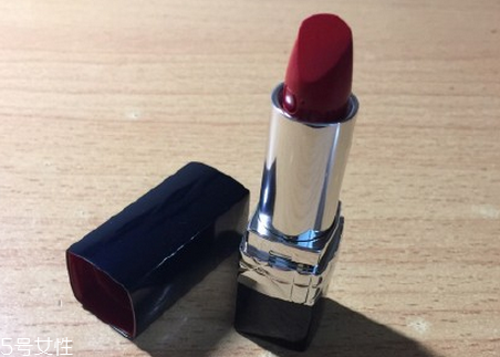 迪奧999有幾種系列版本 迪奧999真假對(duì)比圖 迪奧999有幾種系列版本 迪奧999真假對(duì)比圖