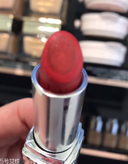 迪奧口紅999適合日常素顏嗎 人手必備的一支口紅 迪奧口紅999適合日常素顏嗎 人手必備的一支口紅