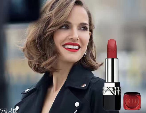 迪奧999口紅啞光好看還是亮紅 迪奧999啞光和滋潤對比區(qū)別 迪奧999口紅啞光好看還是亮紅 迪奧999啞光和滋潤對比區(qū)別