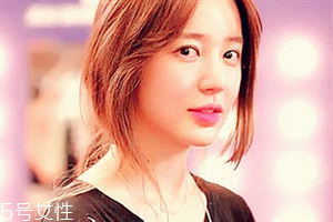 口紅用完了管里的怎么辦 剩余的口紅也有其它用處 口紅用完了管里的怎么辦 剩余的口紅也有其它用處