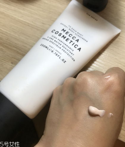 mecca防曬霜好用嗎 可做妝前的防曬霜 mecca防曬霜好用嗎 可做妝前的防曬霜