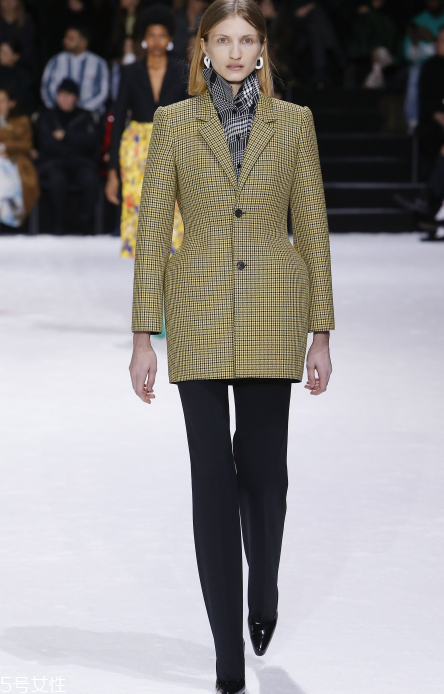 balenciaga巴黎世家2018秋冬系列好看嗎_有哪些款式？