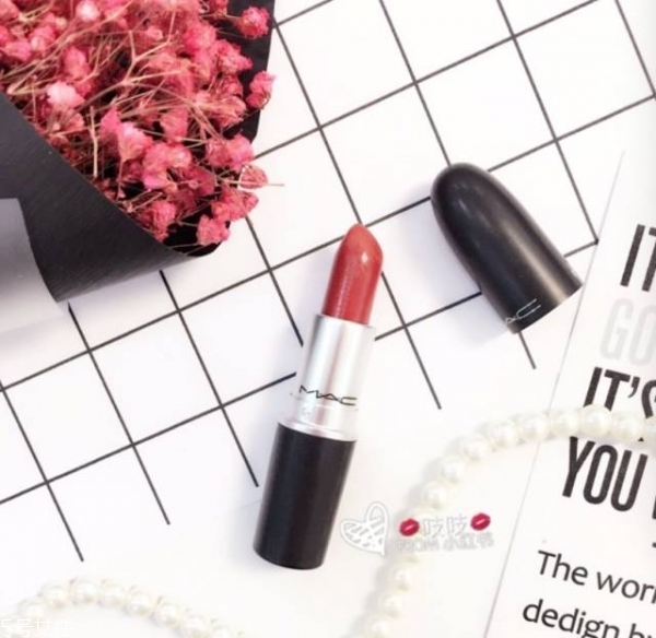 第一次買(mǎi)口紅買(mǎi)什么牌子 給你最靚麗的裝扮 第一次買(mǎi)口紅買(mǎi)什么牌子 給你最靚麗的裝扮