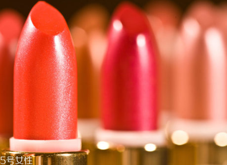 第一次買(mǎi)口紅買(mǎi)什么牌子 給你最靚麗的裝扮 第一次買(mǎi)口紅買(mǎi)什么牌子 給你最靚麗的裝扮