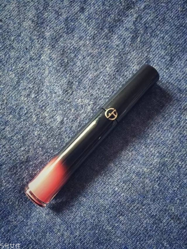 第一次買(mǎi)口紅買(mǎi)什么牌子 給你最靚麗的裝扮 第一次買(mǎi)口紅買(mǎi)什么牌子 給你最靚麗的裝扮