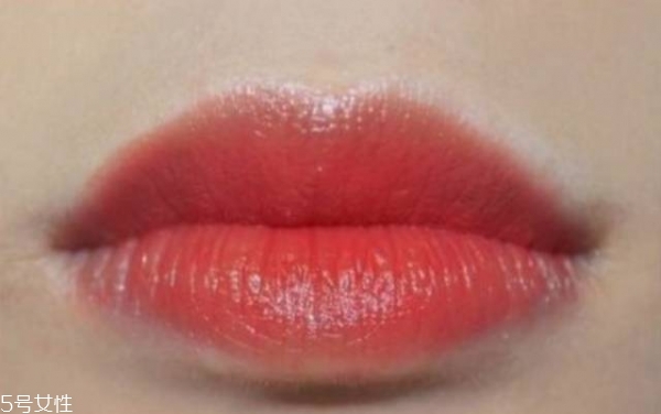 第一次買(mǎi)口紅買(mǎi)什么牌子 給你最靚麗的裝扮 第一次買(mǎi)口紅買(mǎi)什么牌子 給你最靚麗的裝扮