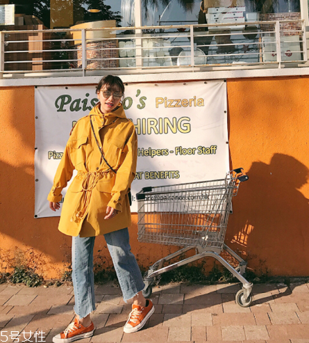 牛仔褲發(fā)臭是怎么回事？和水洗工藝有關(guān)