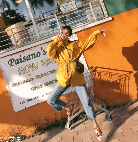 牛仔褲發(fā)臭是怎么回事？和水洗工藝有關(guān)