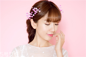 天天涂素顏霜的好處和壞處 素顏霜的選擇很重要 天天涂素顏霜的好處和壞處 素顏霜的選擇很重要