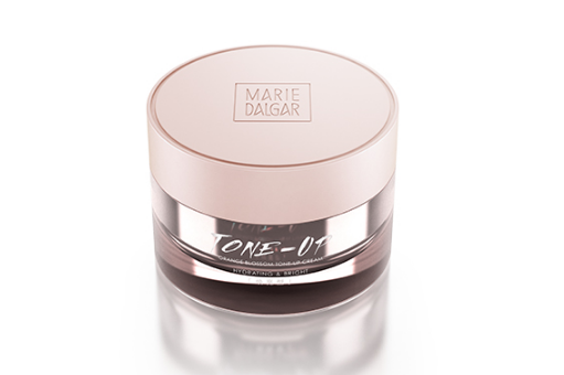 素顏霜用手拍還是涂抹 素顏霜浮粉原因 素顏霜用手拍還是涂抹 素顏霜浮粉原因